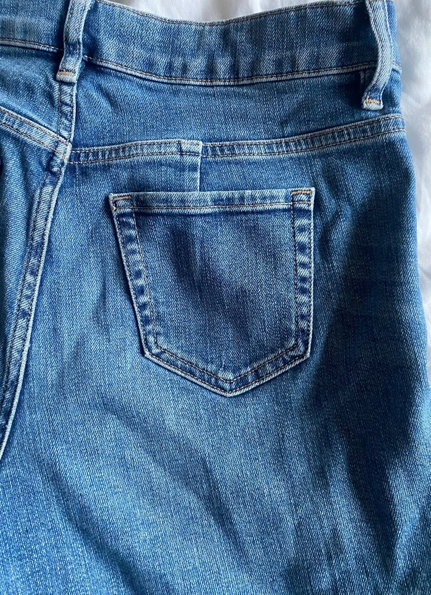 Back Pocket Replacement – Jeans Alteration Service